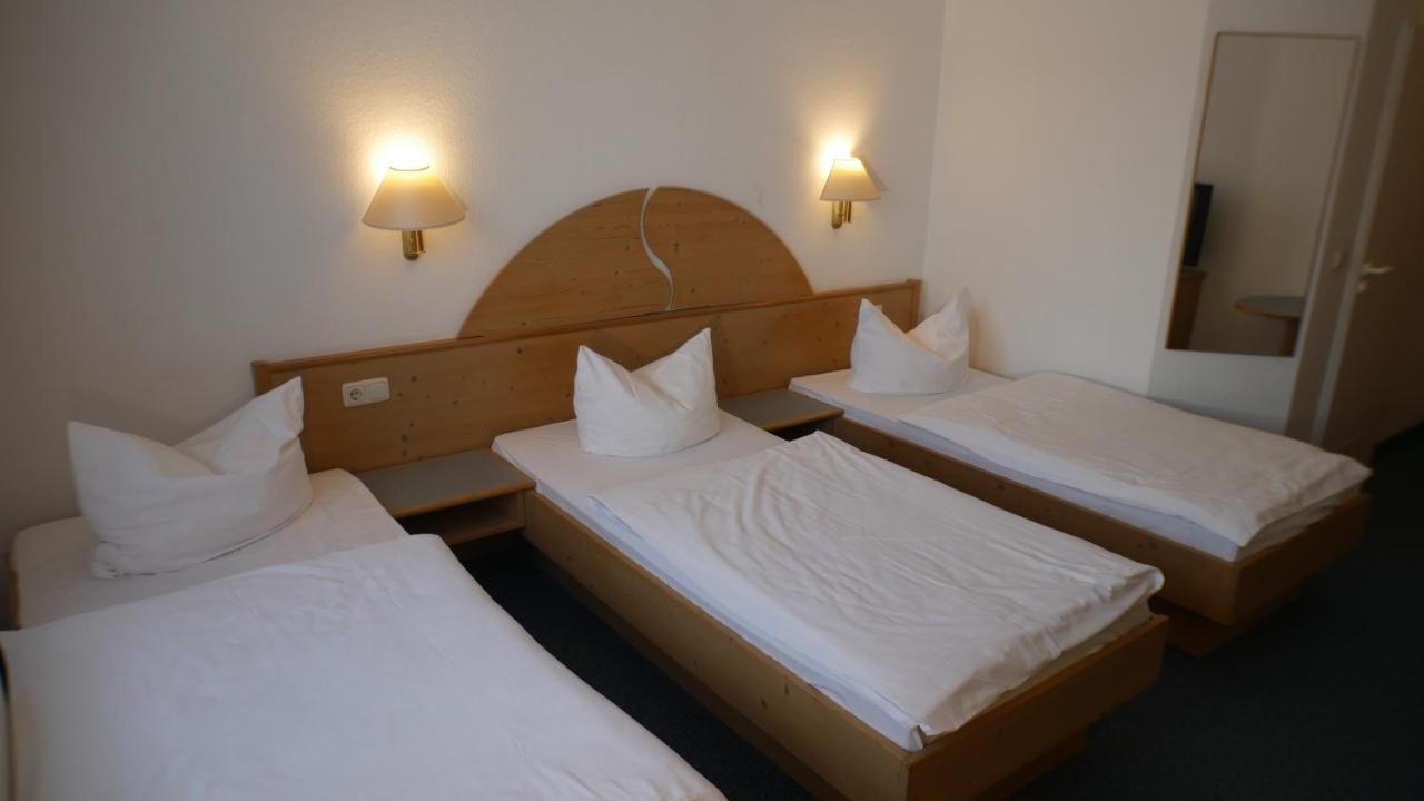 Hotel Zur Werra 施马尔卡尔登 外观 照片